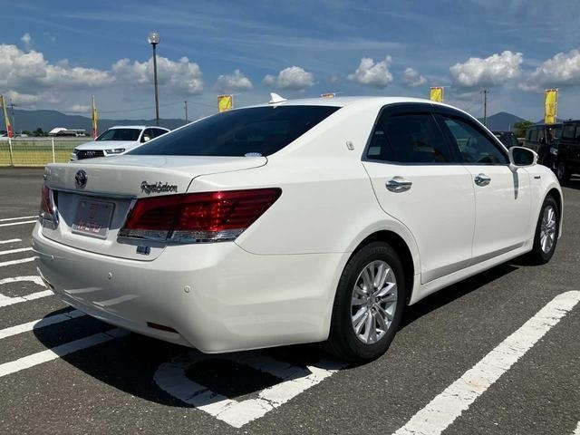 Toyota CROWN 2014 8515406-1