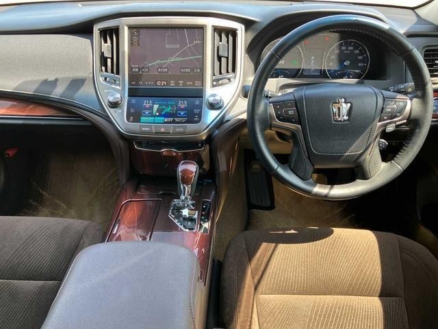 Toyota CROWN 2014 8515406-2