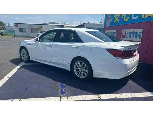 Toyota CROWN 2014 8515408-1