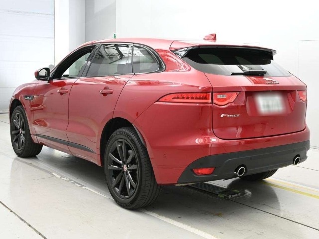 Jaguar F-PACE 2017 8515694-6
