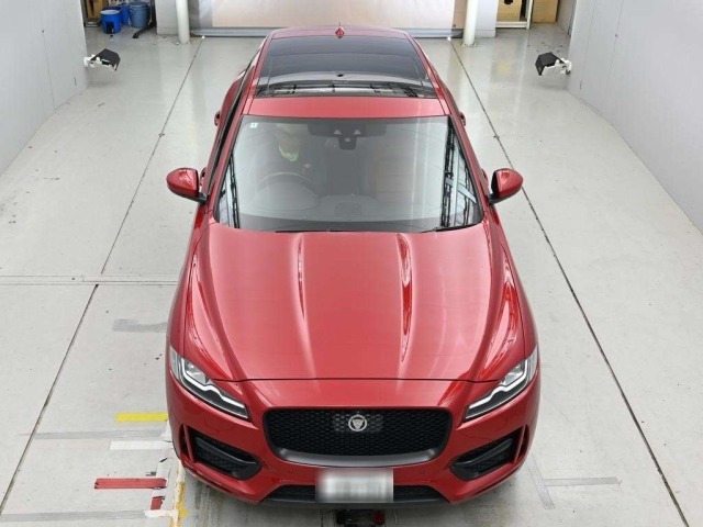 Jaguar F-PACE 2017 8515694-7