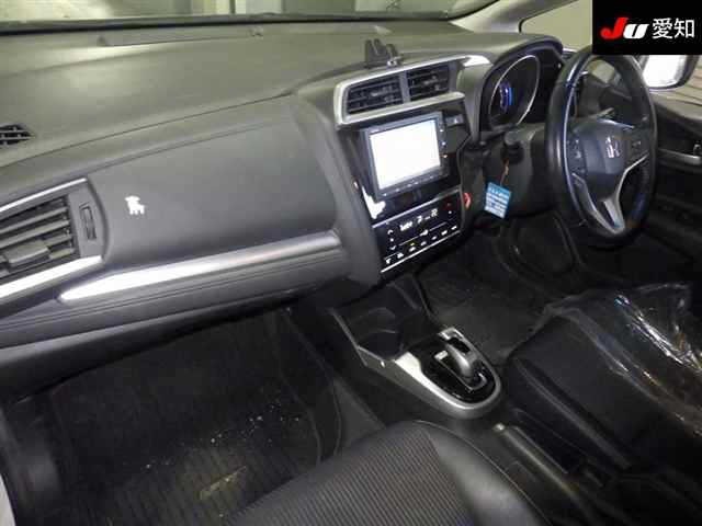 Honda FIT 2018 8510630-3
