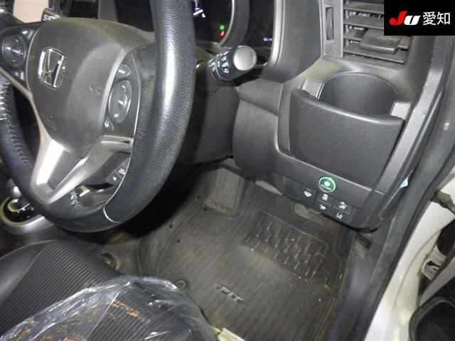 Honda FIT 2018 8510630-5