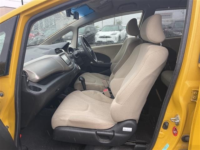 Honda FIT 2011 8510860-7