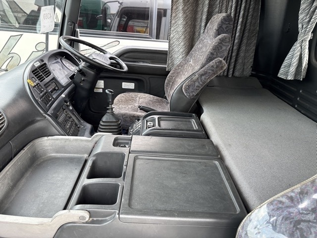 Isuzu GIGA 1998 8513963-5