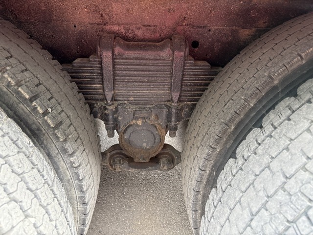 Isuzu GIGA 1998 8513963-8