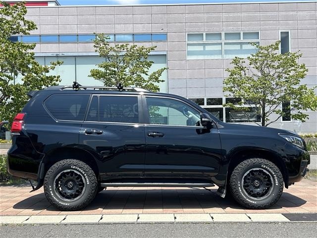Toyota LAND CRUISER PRADO 2023 8515481-6