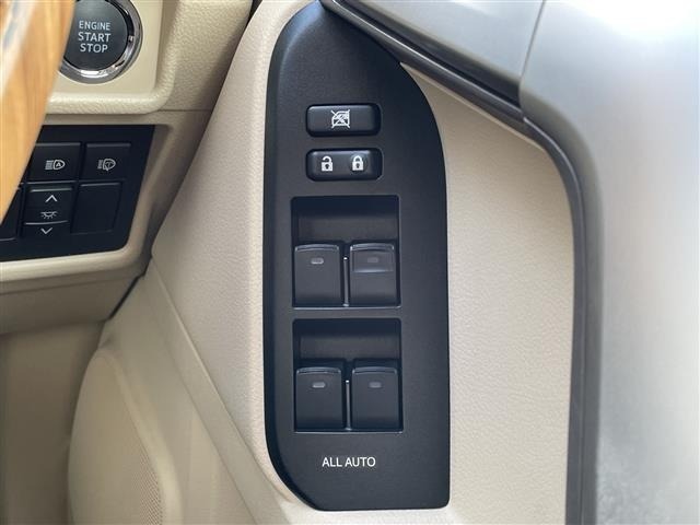 Toyota LAND CRUISER PRADO 2022 8515488-8