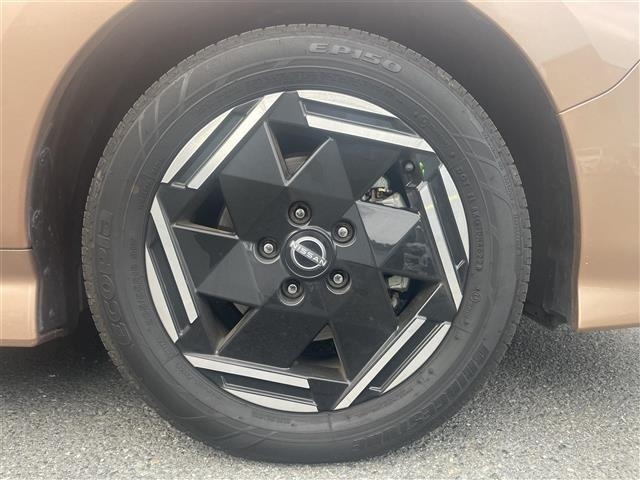 Nissan LEAF 2022 8511138-2