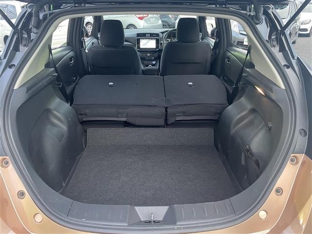 Nissan LEAF 2022 8511138-22