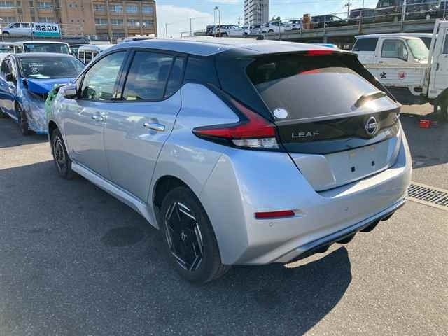 Nissan LEAF 2022 8511144-1