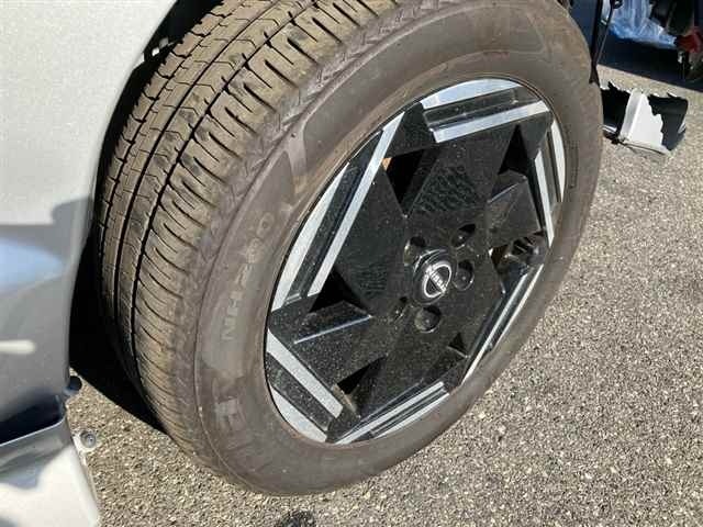 Nissan LEAF 2022 8511144-9