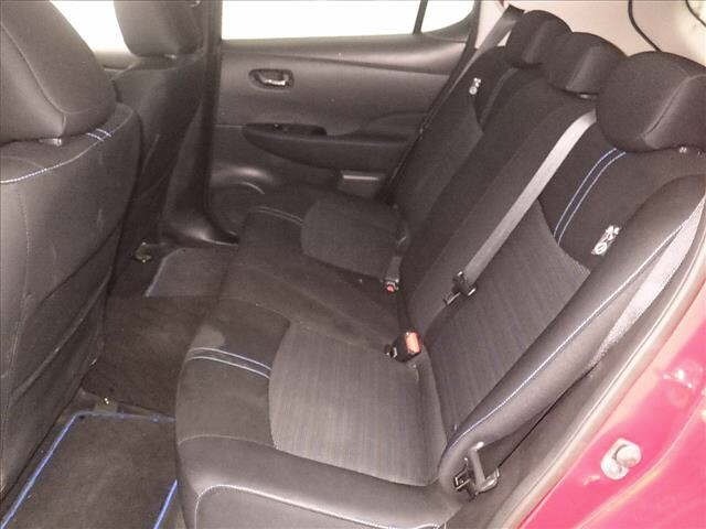 Nissan LEAF 2019 8511158-7