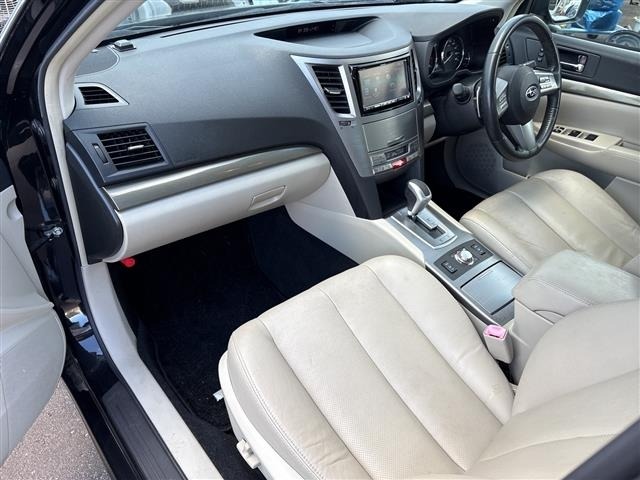 Subaru LEGACY B4 2011 8513377-4