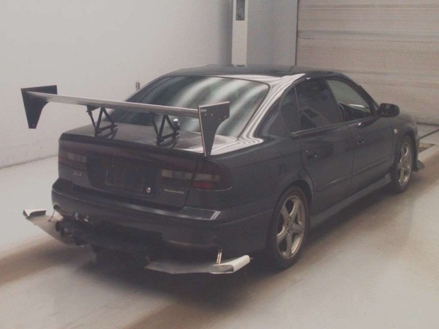 Subaru LEGACY B4 2002 8513378-1