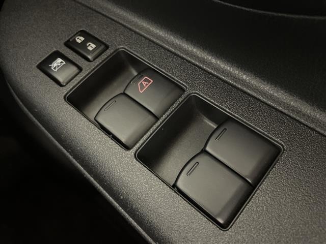 Nissan MARCH 2018 8515722-1