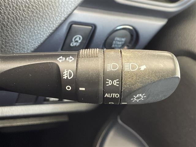 Toyota NOAH 2016 8510658-2