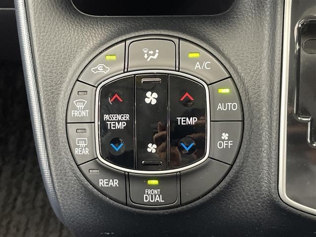 Toyota NOAH 2016 8510658-4