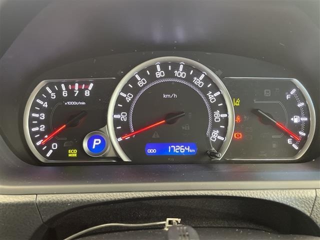 Toyota NOAH 2016 8510658-8