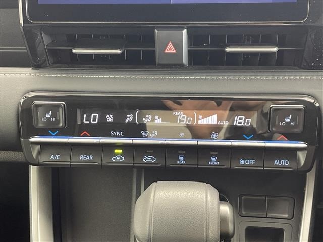 Toyota NOAH 2023 8510684-12