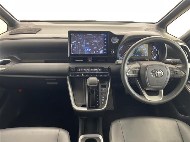 Toyota NOAH 2023 8510684-14