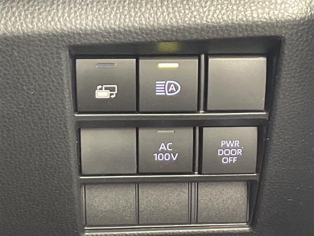 Toyota NOAH 2023 8510684-2
