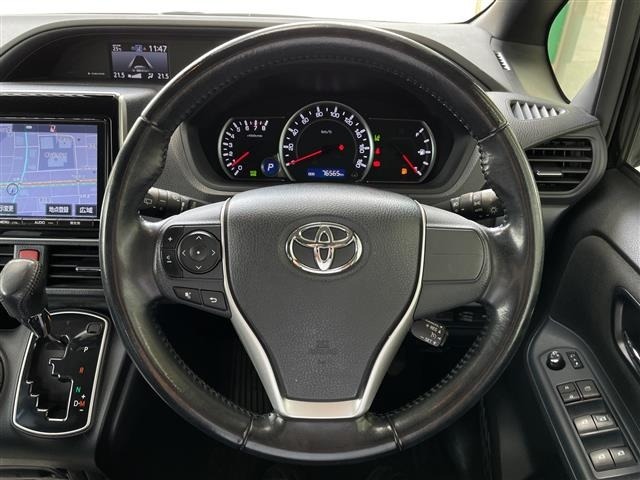 Toyota NOAH 2017 8510707-11