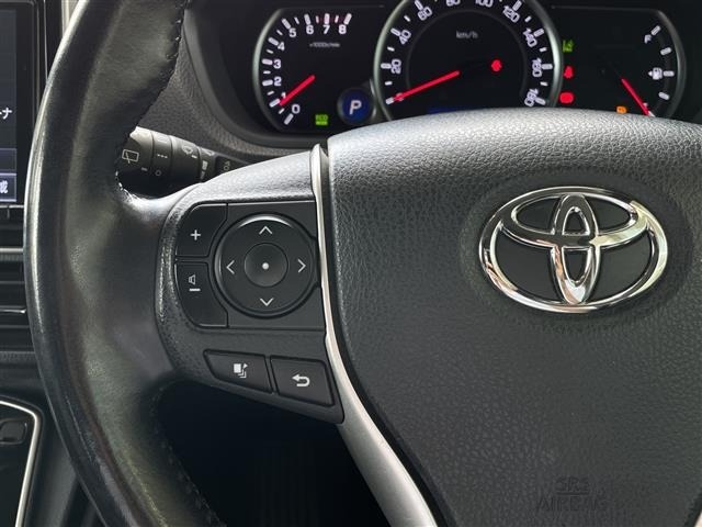 Toyota NOAH 2017 8510707-12