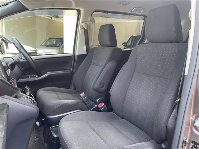 Toyota NOAH 2016 8510713-6