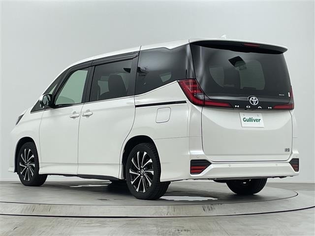 Toyota NOAH 2023 8510715-13
