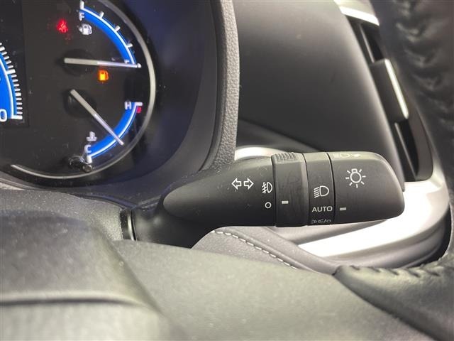 Toyota NOAH 2023 8510715-3