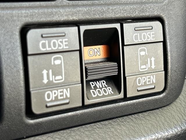 Toyota NOAH 2018 8510716-16