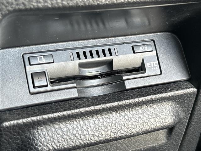 Toyota NOAH 2018 8510716-19