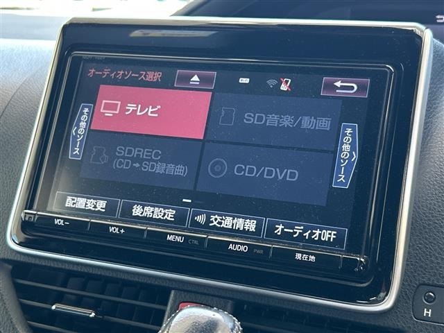 Toyota NOAH 2018 8510716-3