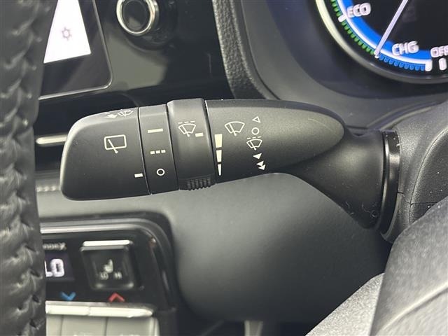 Toyota NOAH 2023 8510721-9