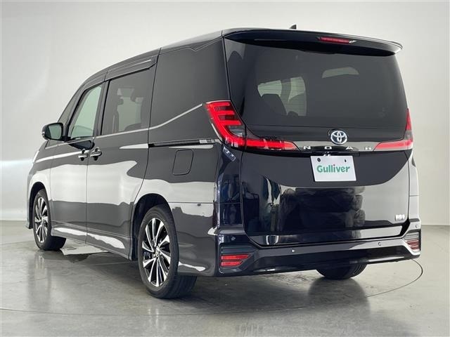 Toyota NOAH 2023 8510722-22