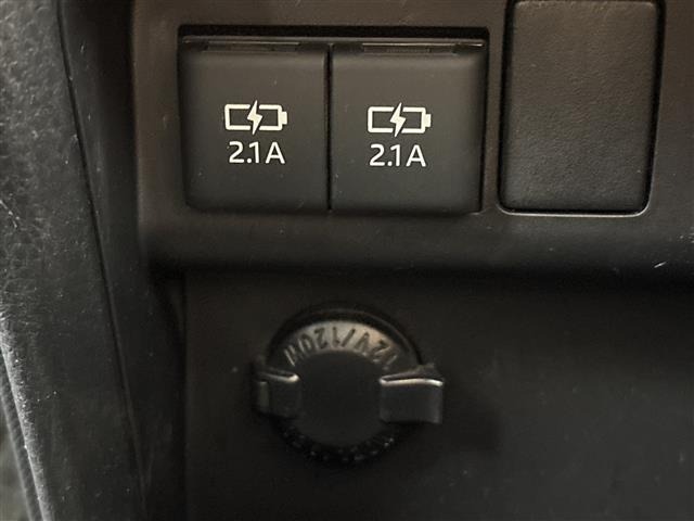 Toyota NOAH 2019 8510739-12