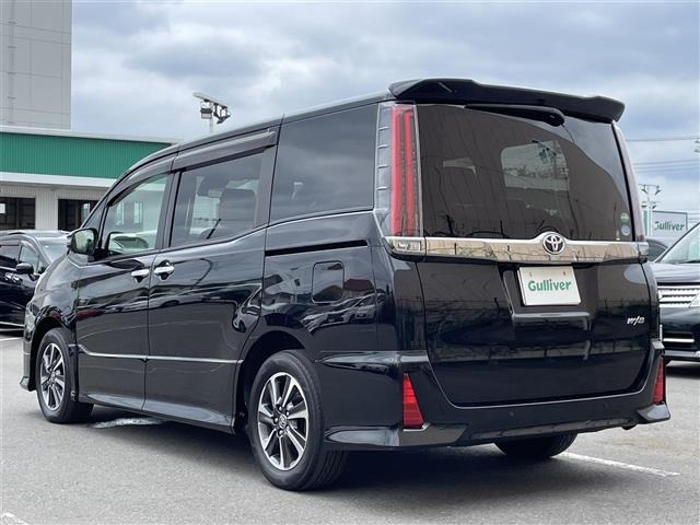 Toyota NOAH 2020 8510740-13