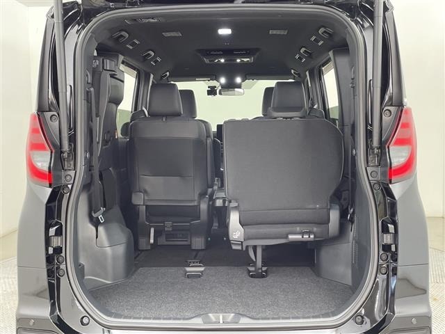 Toyota NOAH 2022 8510741-12