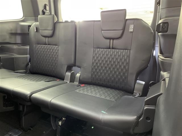Toyota NOAH 2022 8510741-9