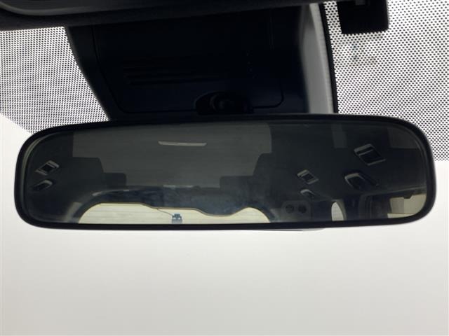 Toyota NOAH 2018 8510742-1