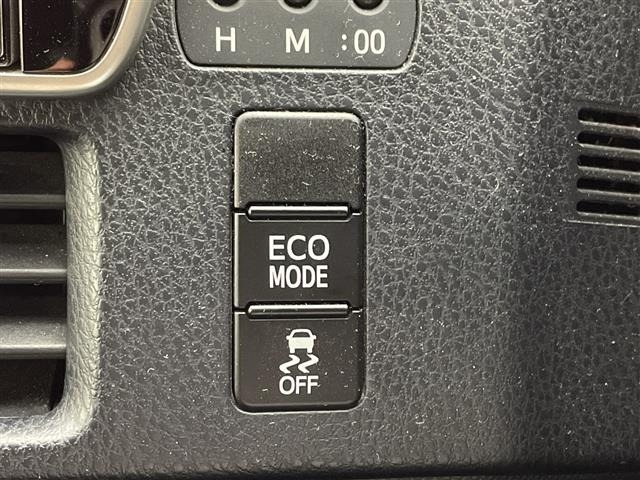 Toyota NOAH 2018 8510742-19