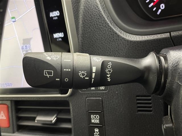 Toyota NOAH 2018 8510742-8