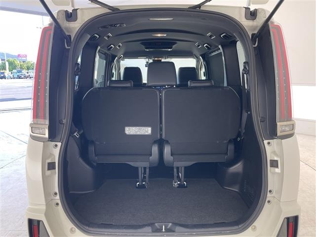 Toyota NOAH 2018 8510750-11