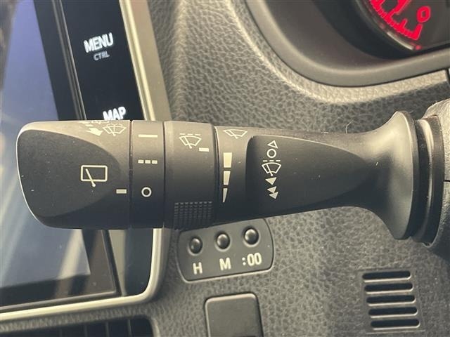 Toyota NOAH 2018 8510750-4