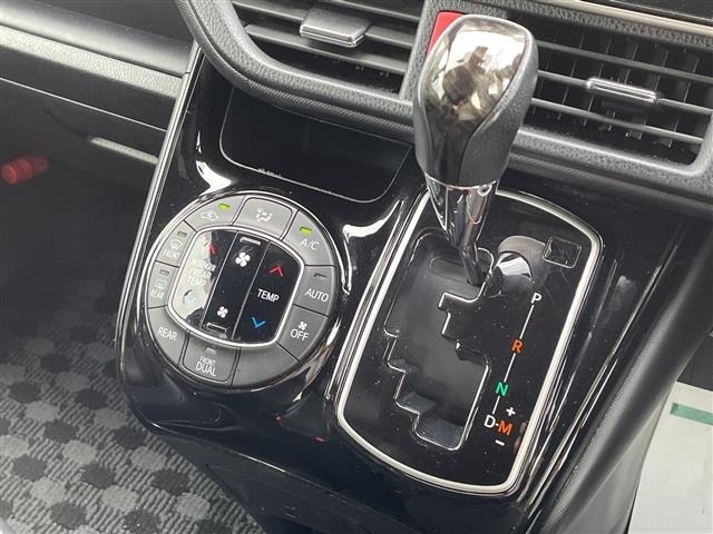 Toyota NOAH 2021 8510754-2