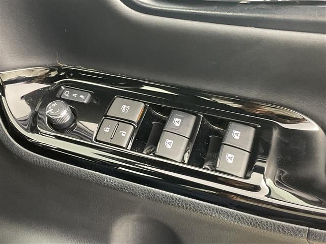 Toyota NOAH 2019 8510756-6