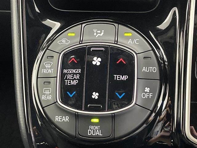 Toyota NOAH 2017 8510761-11