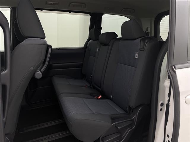 Toyota NOAH 2023 8510762-10