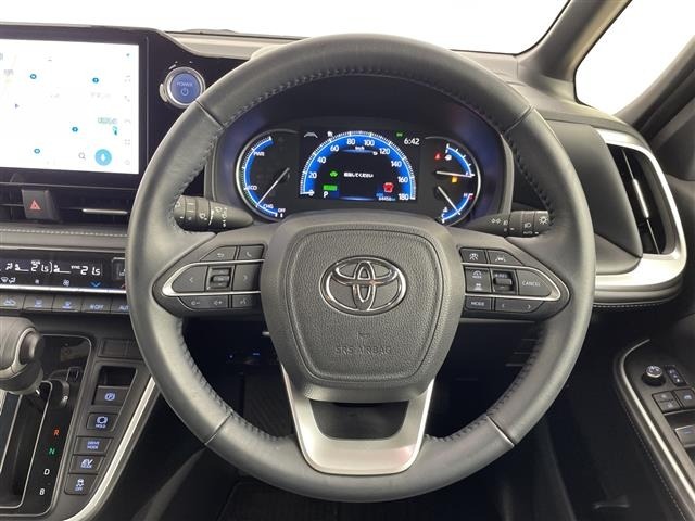 Toyota NOAH 2022 8510767-1
